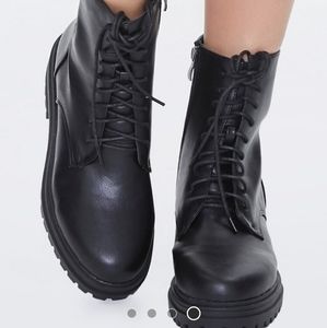 Women black shoes size 9